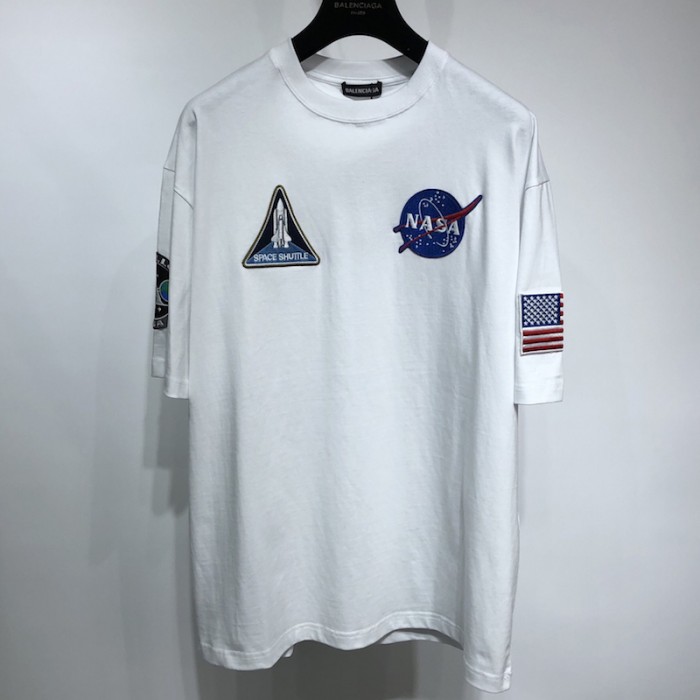 ブラック系,XS(SS)2021人気No.1の バレンシアガ NASA Tシャツ Tシャツ/カットソー(半袖/袖なし)  トップスブラック系XS(SS)￥21,120-eur-artec.fr