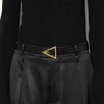 B V Belt in smooth calf leather black / gold