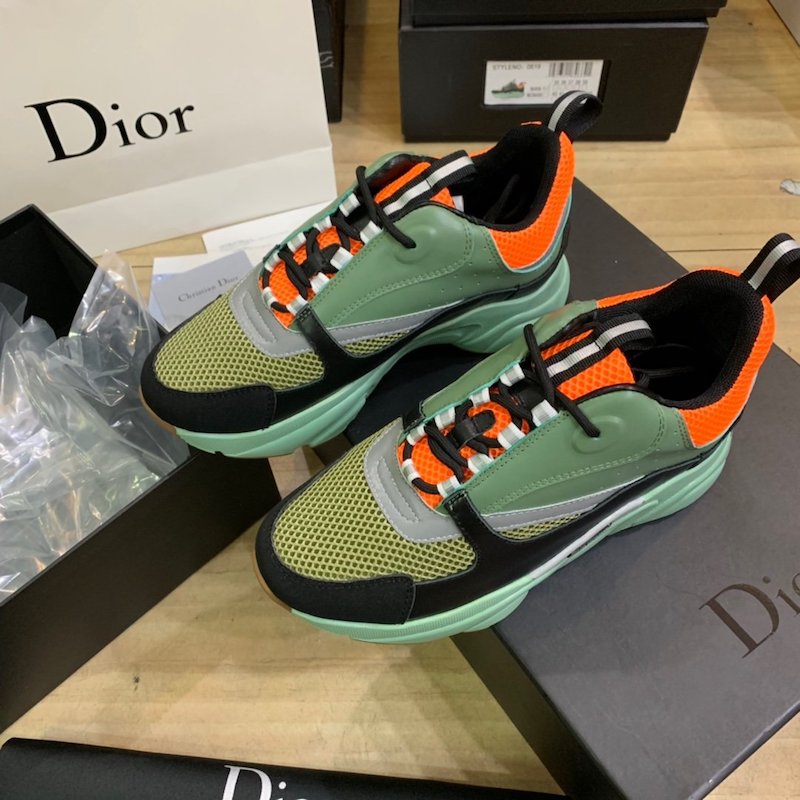 Dior B22 Sneaker in black technical knit black with green