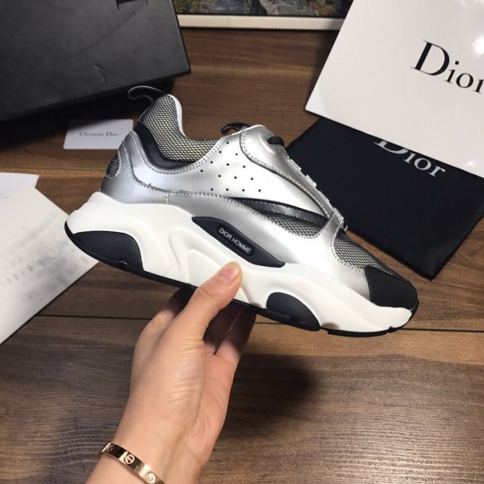 Dior B22 Sneaker in white technical knit and white with silver