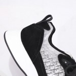 Replica Dior Oblique B25 Sneakers