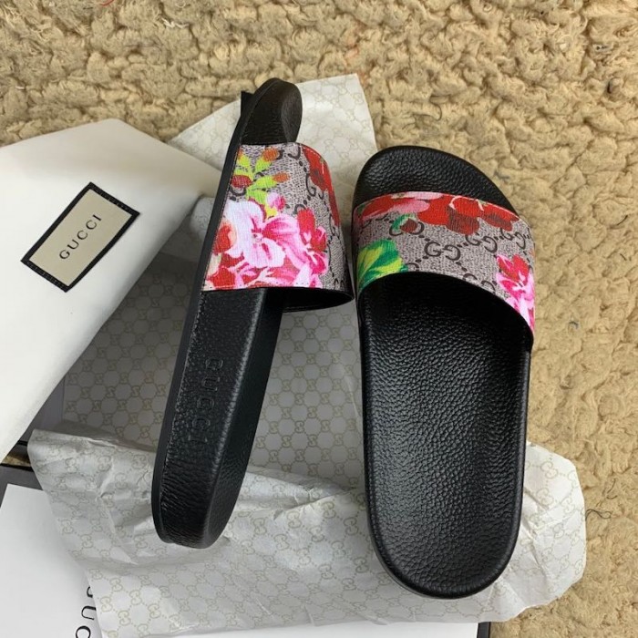 Gucci GG Blooms Supreme Slide Sandal