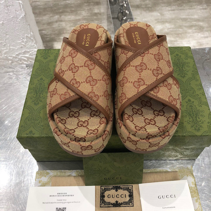 Gucci GG Multicolour platform sandal Beige