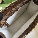 Replica Gucci Messenger bag brown