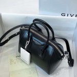 Replica Givenchy Small Antigona bag in Black