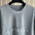 Replica Givenchy t-shirt with reflective artwork