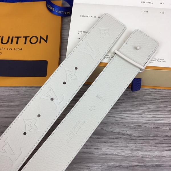 Louis Vuitton 40MM Embossed Taurillon White Leather Belt