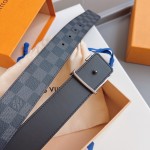 Replica Louis Vuitton Initiales Belt