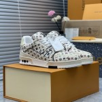 Replica LV Trainer Sneaker beige