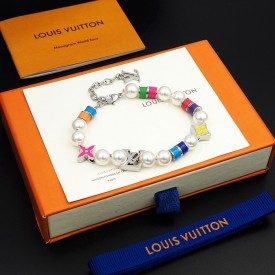 Replica Louis Vuitton MNG Pearls Party Bracelet