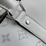 Replica Louis Vuitton Taigarama Keepall Bandouliere 50 White