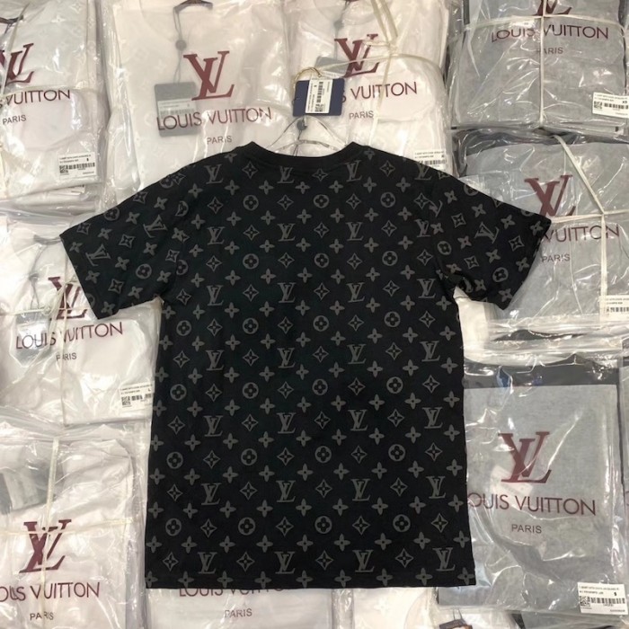 LV hook and loop monogram short pocket t shirt black