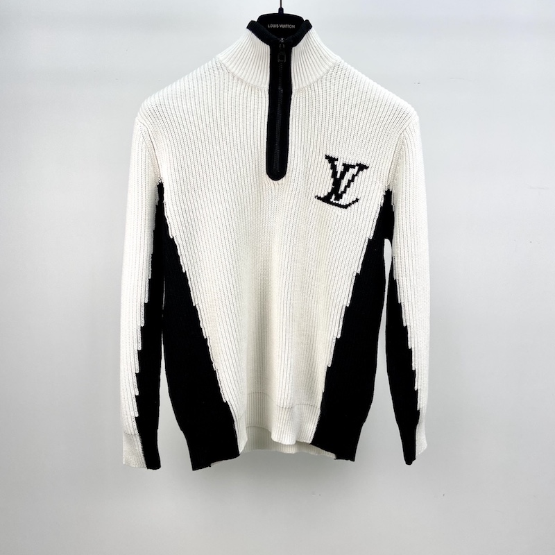 LV Two Tone High Neck with Half Zip 1A8WS0