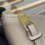 Replica Louis Vuitton CarryAll MM Bag