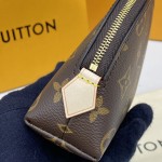 Replica Louis Vuitton Cosmetic Pouch PM