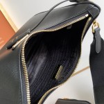 Replica Prada Re-Edition 2005 Saffiano leather bag