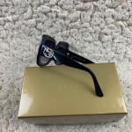 Replica Gucci logo sunglasses
