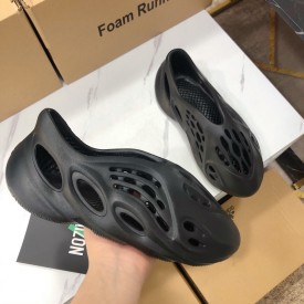 Replica adidas Yeezy Foam black