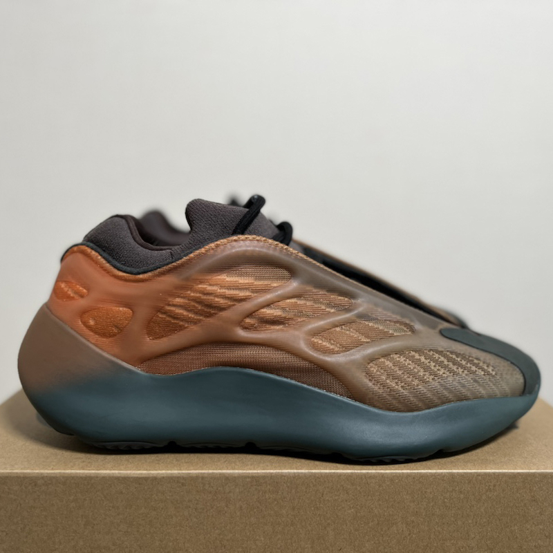 adidas Yeezy 700 V3 Copper Fade